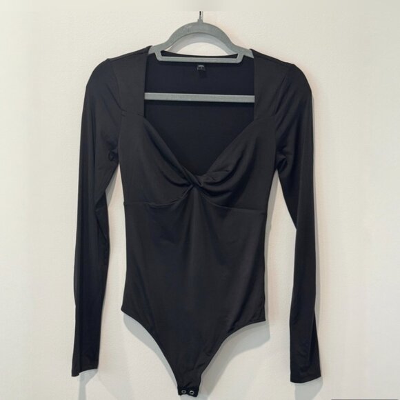 New WO Tags - Express Body Contour Twist Front Thong Bodysuit - Small - Picture 2 of 5